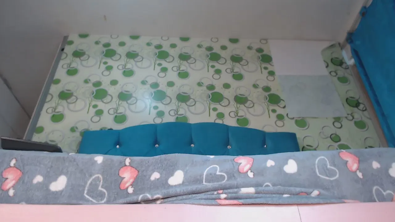 Offline YEYECANDY1 on Cam4