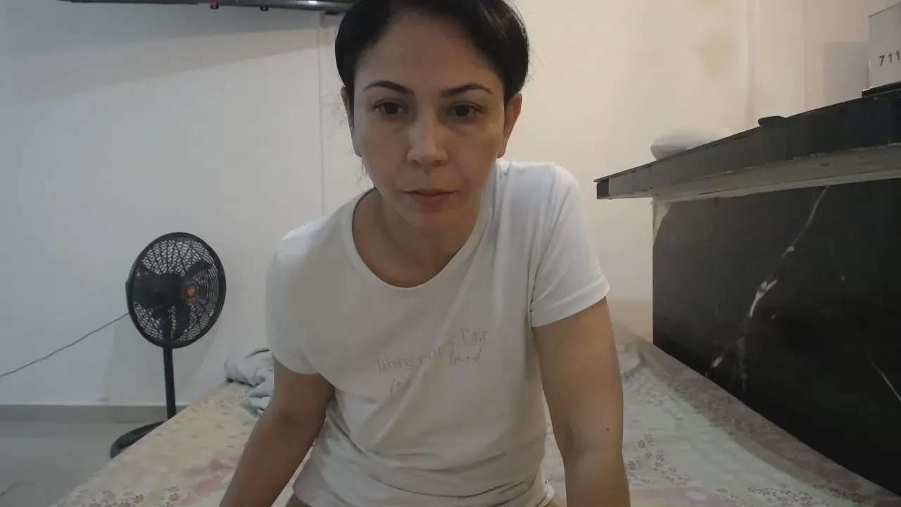 Freechat YOHACRIS on Cam4