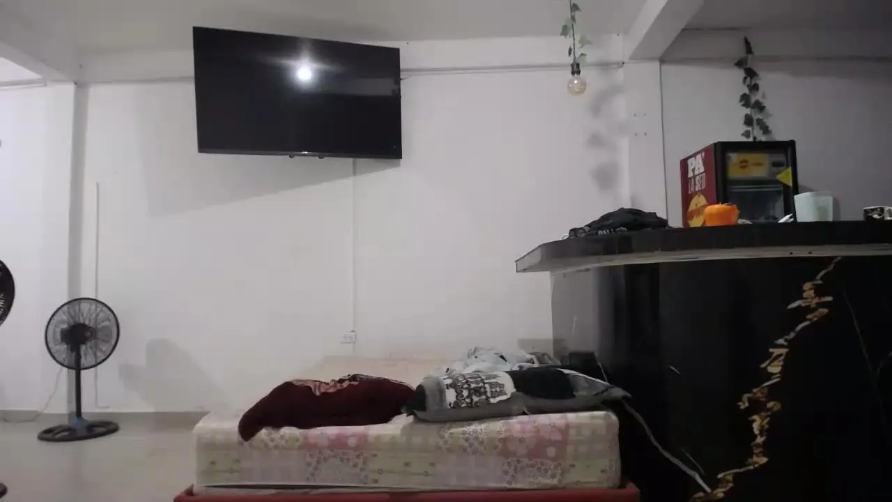 Freechat YOHACRIS on Cam4