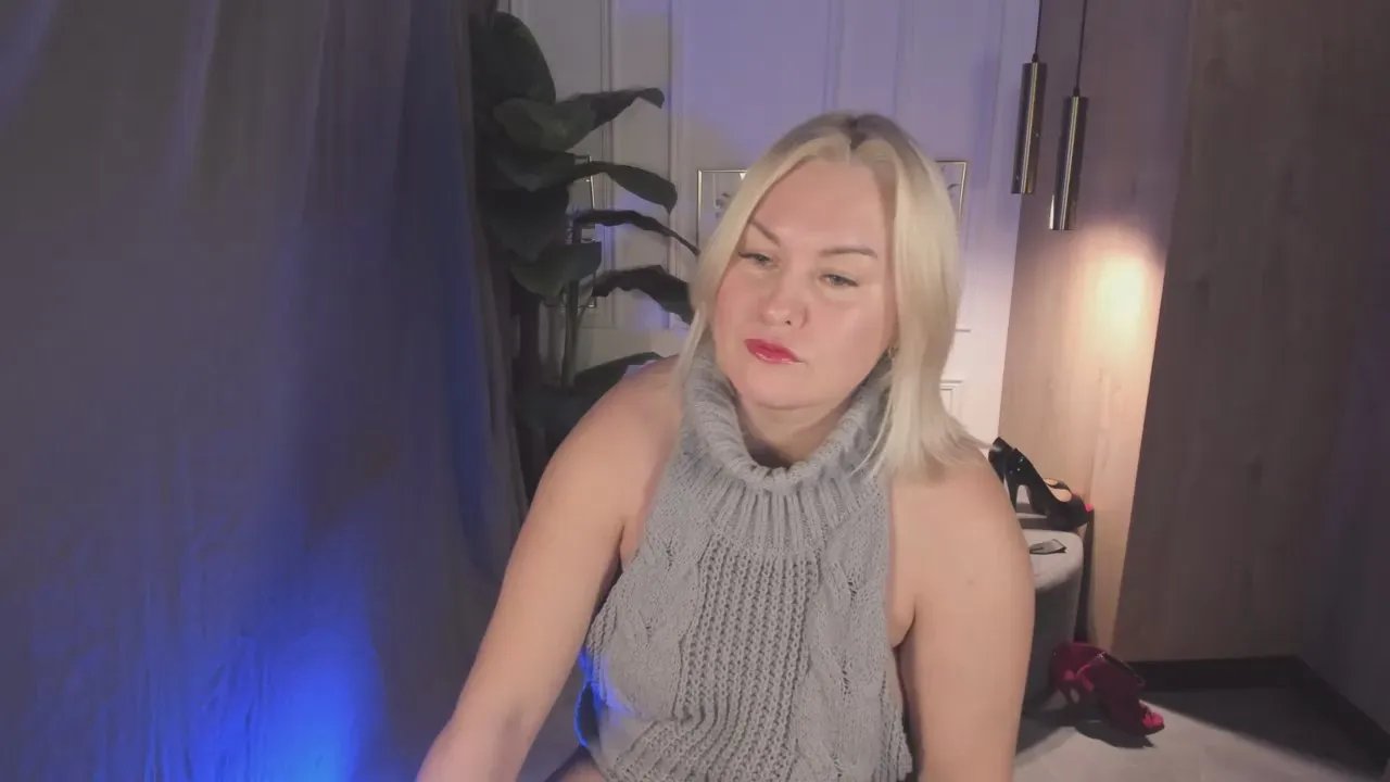 Freechat YolandaKiss on Cam4