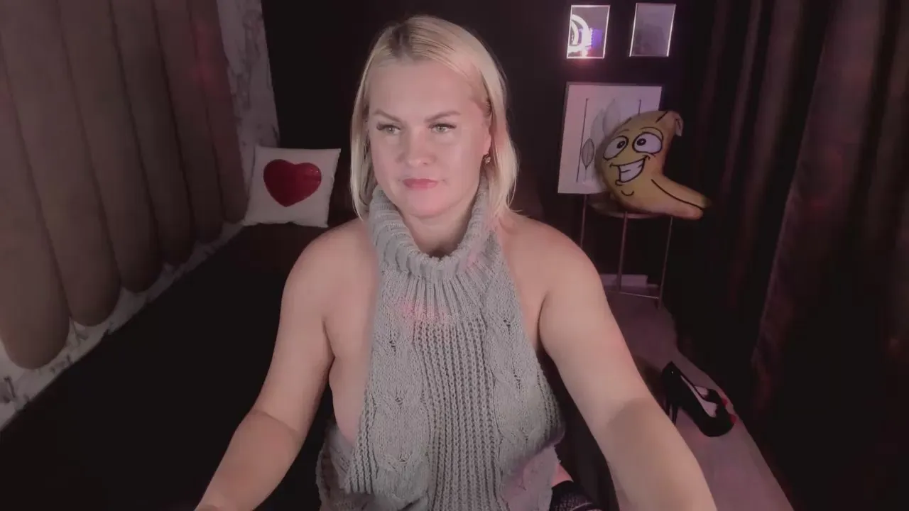 Freechat YolandaKiss on Cam4