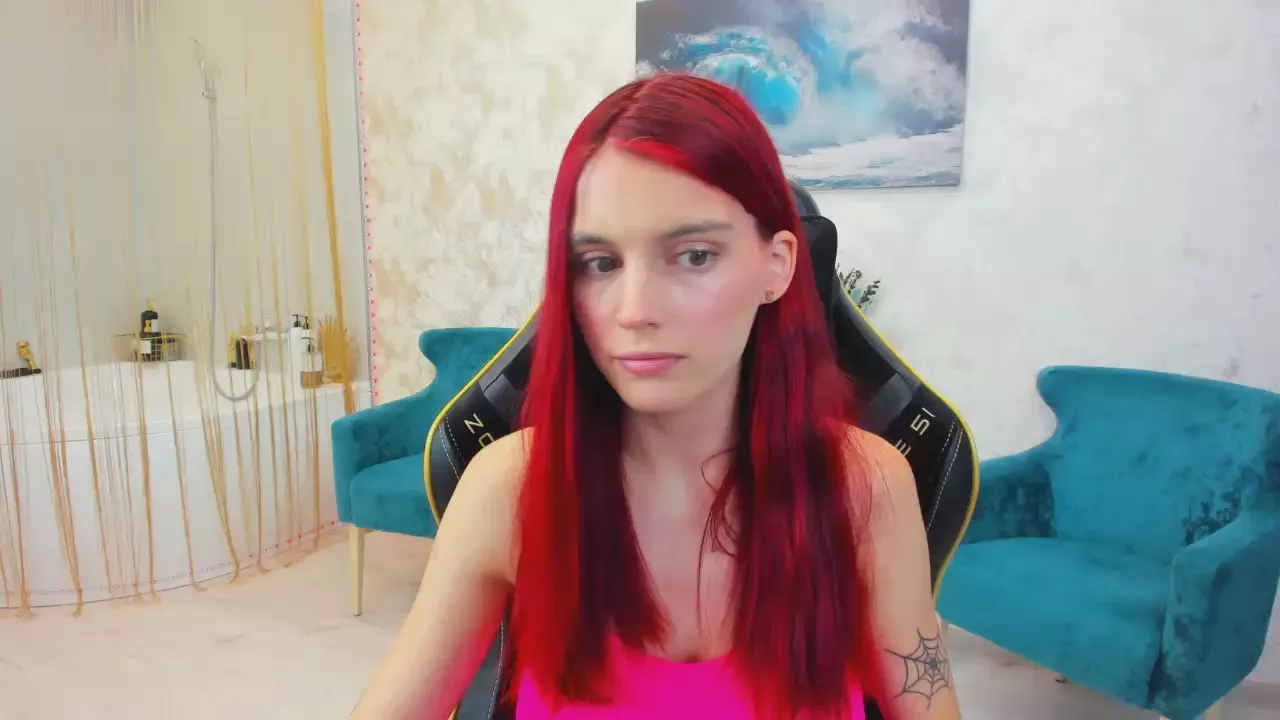 Offline YourSweetFoots on Cam4