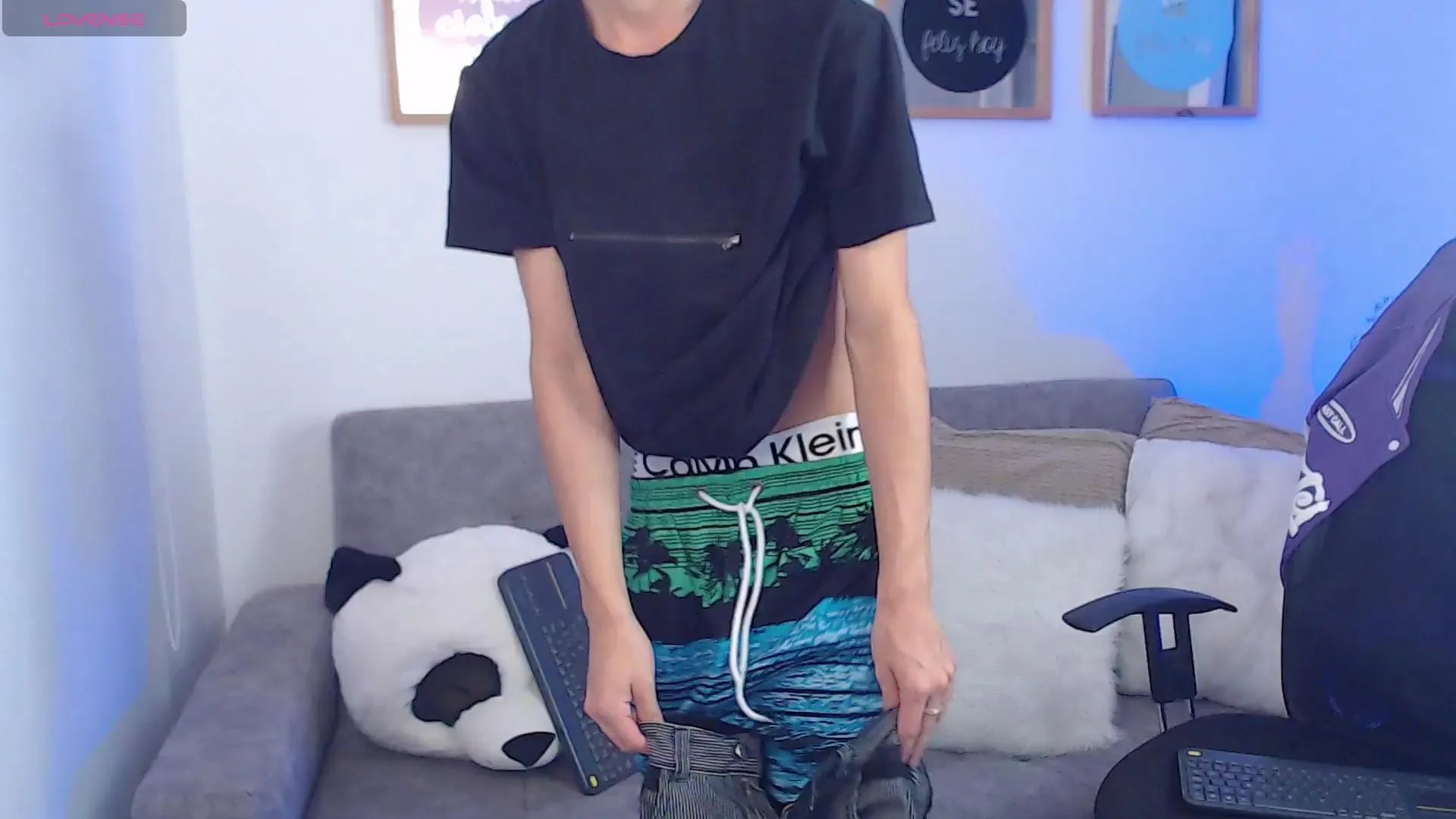 Offline yulian_vasquez on Cam4