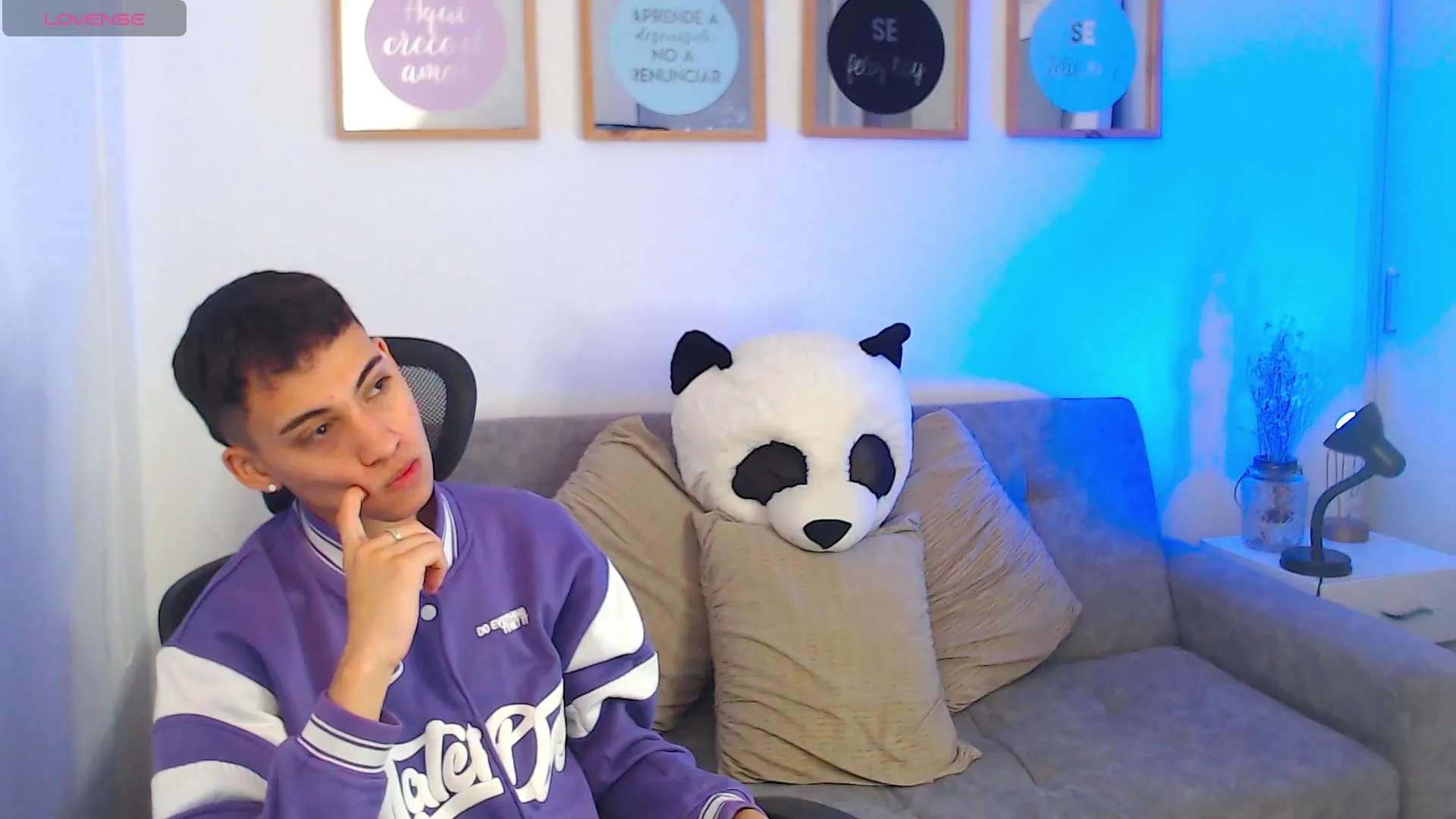 Offline yulian_vasquez on Cam4