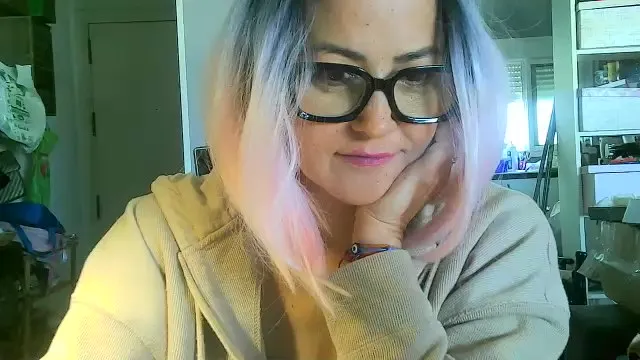 Offline zaidapink on Cam4