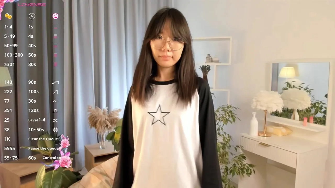 Offline ZaraHascall on Cam4