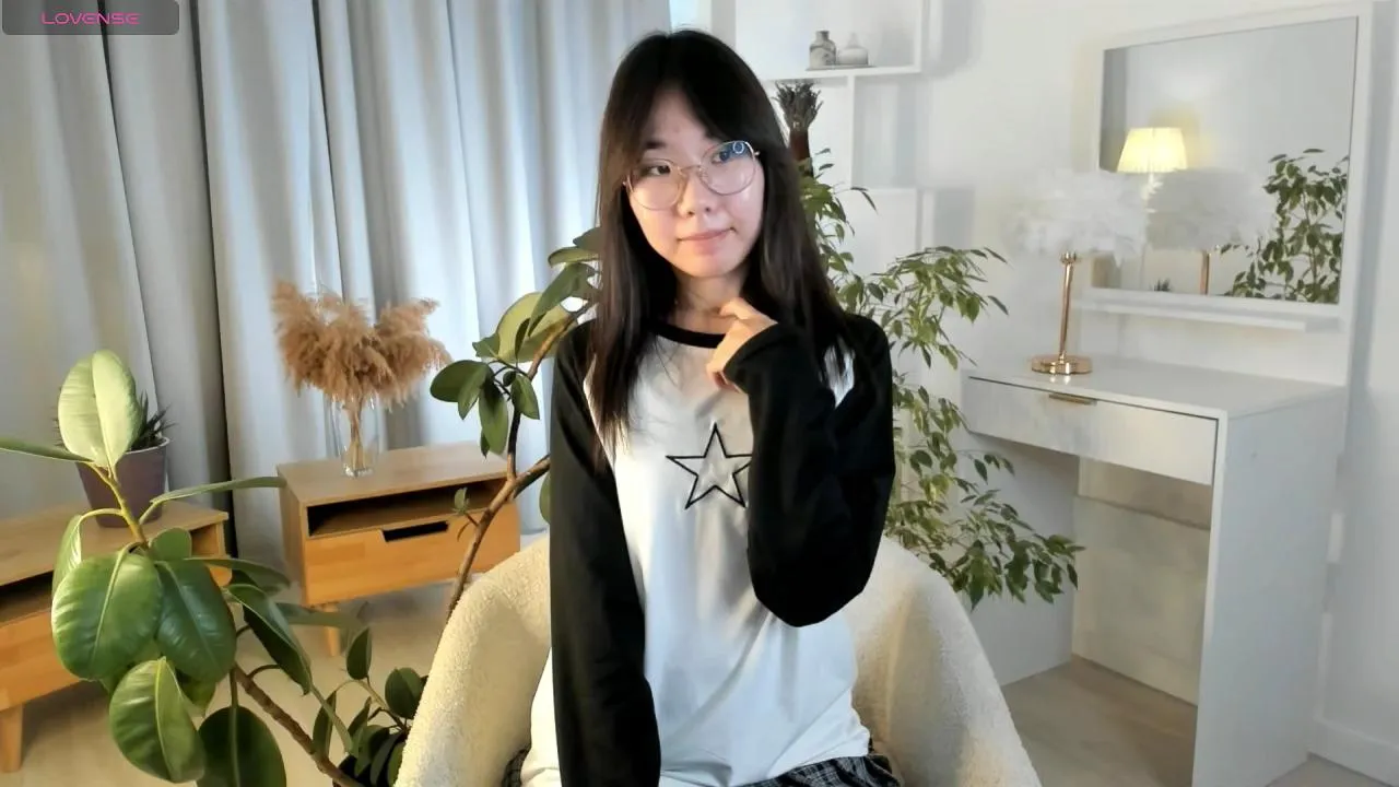 Offline ZaraHascall on Cam4