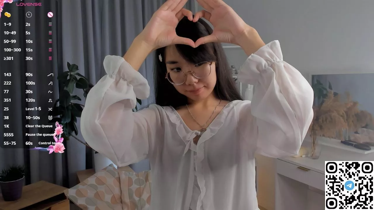 Offline ZaraHascall on Cam4