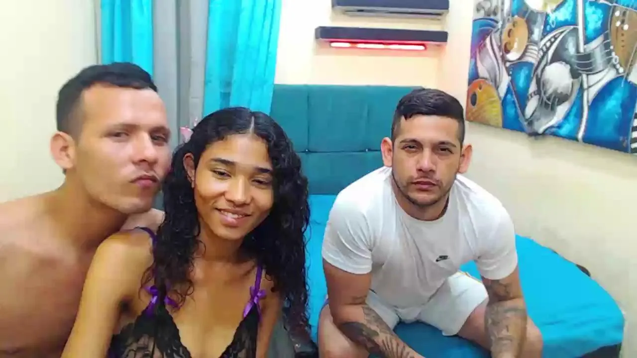 Offline zarina_beutiful on Cam4