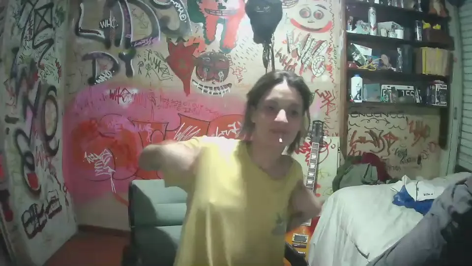 Offline zoem_hot on Cam4