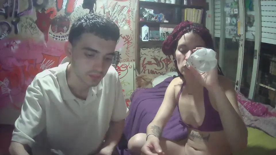 Offline zoem_hot on Cam4