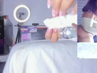 Freechat abigail-girl on CamSoda