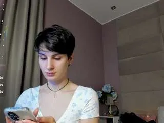 Offline adelineperle on CamSoda