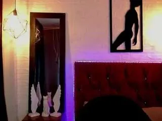 Offline agatha-rodriguez on CamSoda