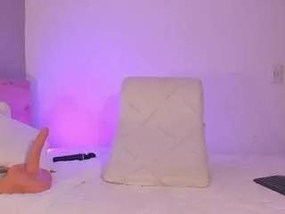 agustinasaenz on CamSoda