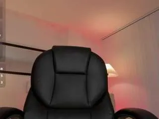 aida-adams on CamSoda 