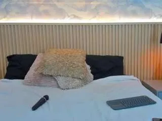 Offline ainarajimenez on CamSoda