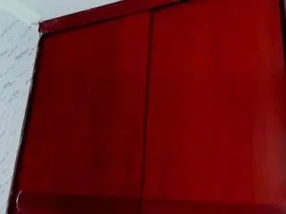 Offline alahia-rivera on CamSoda