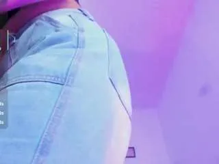 Offline alana-wish on CamSoda