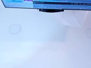 Freechat alanismorgan on CamSoda