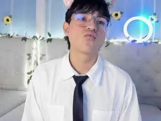 aleaurarashi — Show cock + masturbate hard [111 tokens remaining]