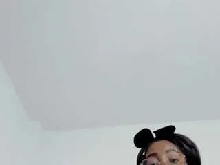 Freechat alejandra-cortes on CamSoda