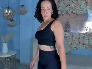 Freechat alessaromero on CamSoda