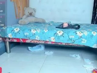 Offline alexandramaravilla on CamSoda