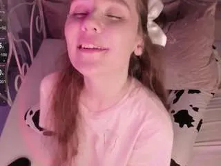 Offline alicameowworld on CamSoda