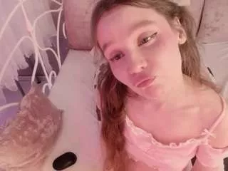 Offline alicameowworld on CamSoda