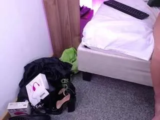 Offline aliceone on CamSoda