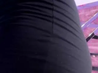 Offline aliceroys on CamSoda