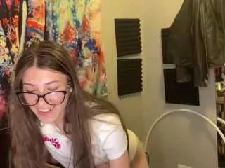 Offline alijonez-18 on CamSoda