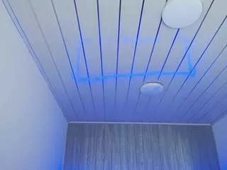 Freechat alison-moon7 on CamSoda