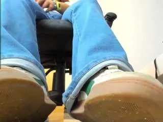 Offline alma-fenix on CamSoda