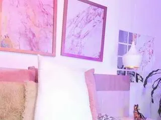 Offline alyssa-kross on CamSoda