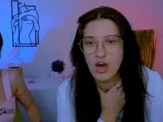 Freechat amanda-miki on CamSoda