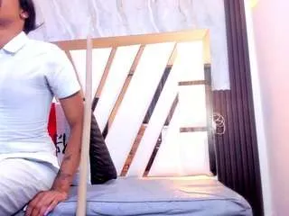 Offline amber-dior on CamSoda