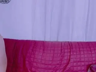 Offline amber-love04 on CamSoda