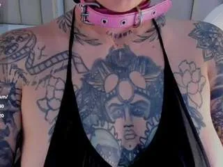 Offline amyhouse on CamSoda