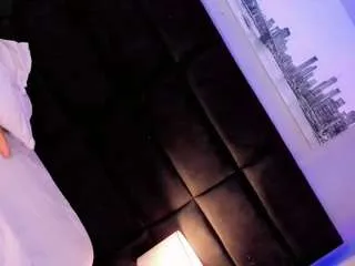 ana-paula23 — Ful naked [111 tokens remaining]