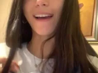 Offline anawilson on CamSoda