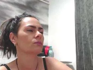 Offline andreeaboobs on CamSoda