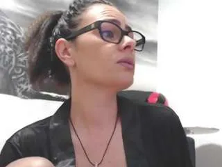 Offline andreeaboobs on CamSoda