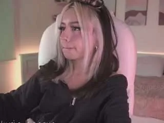 Freechat andromeedaa on CamSoda