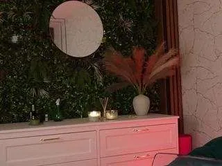 Offline angel-wow on CamSoda