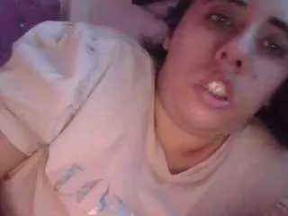 Offline annarose19 on CamSoda