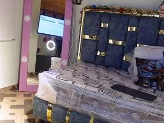Offline antonella-cutee on CamSoda