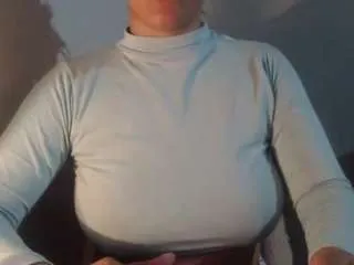 Offline antonia-brunni on CamSoda