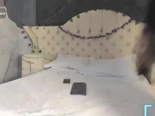 Freechat antonia-star on CamSoda